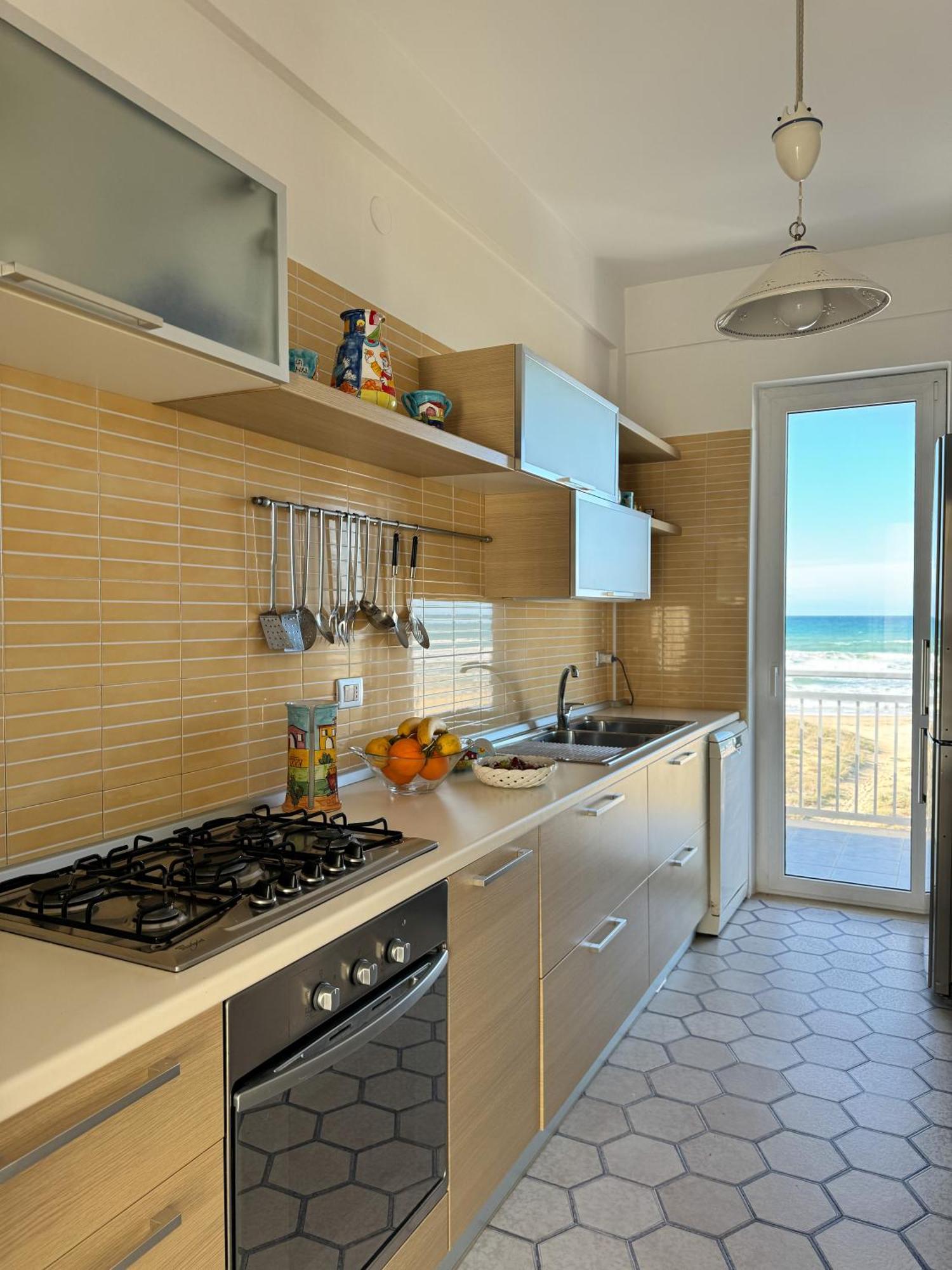La Perla Sulla Spiaggia Alcamo Marina Exterior foto